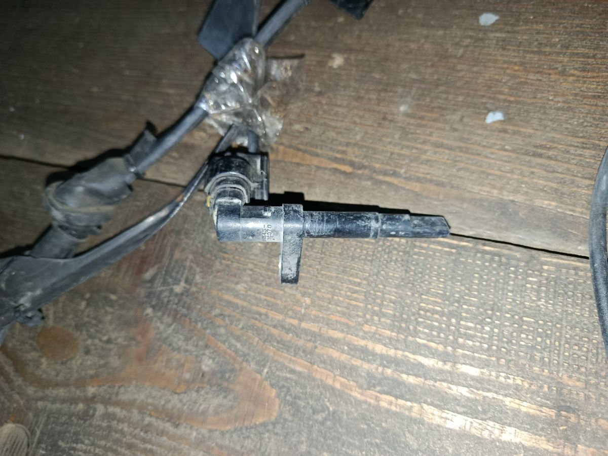 Датчик ABS 89545-30070 на Toyota Crown Majesta UZS186 3UZ-FE Фото 7