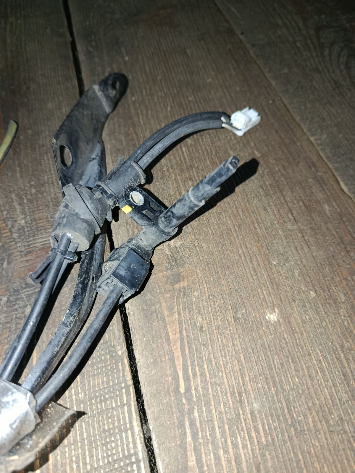 Датчик ABS 89545-30070 на Toyota Crown Majesta UZS186 3UZ-FE Фото 8