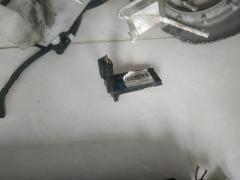 Датчик расхода воздуха 22204-75050, 22204-75030 на Toyota Hiace TRH214W 2TR-FE Фото 5