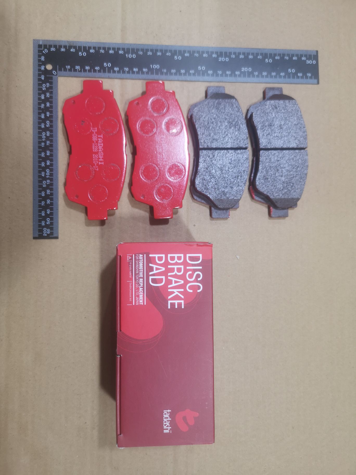 Тормозные колодки tds TD-086-1228, 0 986 424 232, 0 986 495 341, 0 986 AB2 024, 0 986 AB4 265, 0101MCV20F, 025 217 9117W, 04465-06020, 04465-20260, 04465-20590, 04465-24010, 04465-24040, 04465-30080, 04465-33010, 04465-33060, 04465-33070, 04465-33170, 04465-33220, 04465-45020, 04465-45021, 04465-50010, 04465-50020, 04465-50080, 04465-50130, 0446506020, 0446520260, 0446533010, 0446533060, 0446533070, 0446550080, 0446550100, 0446550150, 0446550151, 04465YZZ63, 04465YZZAM, 04491-06020, 04491-06040, 04491-06080, 04491-06100, 04491-07010, 04491-20021, 04491-22360, 04491-24031, 04491-24060, 04491-24080, 04491-30291, 04491-33020, 04491-33021, 04491-33040, 04491-33041, 04491-33042, 04491-33050, 04491-33051, 04491-33091, 04491-33100, 04491-33110, 04491-50010, 04491-50011, 04491-50020, 04491-50021, 04491-50030, 04491-50031, 04491-50050, 0449106020, 0449106040, 0449106080, 0449106100, 044912B060, 0449133020, 0449133021, 0449133040, 0449133041, 0449133042, 0449133050, 0449133051, 0449133091, 0449133100, 0449133110, 0449150020, 0449150021, 0449150100, 05P701, 1050731, 111313, 1228D, 1501224535, 1511359, 152 024SX, 179911, 1V0T3328Z, 1Y0K-33-28Z, 1YH23328ZE, 2169, 2179101, 224535, 237000, 321673EGT, 363700203053, 363702161122, 36713, 36713 OE, 36866, 381000BSX, 402B0421, 402B0545, 446520260, 446520590, 446533010, 446533170, 446533220, 446545020, 446545021, 446550080, 449106040, 449106100, 449120021, 449133040, 449133041, 449133042, 449133091, 449150010, 449150011, 449150020, 449150021, 449150050, 463181, 4UP04086, 541CS, 5502224535, 572392, 572392B, 572392J, 600000097690, 6111429, 6131559, 6539, 7357D476, 7357D697, 8DB 355 027311, 8DB355016771, 9H0T004, A1N041, AC1095C, AC463181D, ADB0331, ADB0331HD, ADB0331SL, ADT34281, ADT34283, AFP224, AN-322K, AN322KX, AN332K, AS-T262, AS322, ASN157, AV781, AW1810336, AY040-TY016, AY040TY016, B1110051, B2003, BB0146, BBP1377, BC868, BD7520, BE631, BP1110051, BP1119, BP21228, BP2635, BP884, BP9023, BPF109, BPT9, BS2080, C12060, C12060ABE, C12060PR, CD2088, CD2088M, CD2088STD, CD2088TYPED, CF1228, CKT11, CKT134, CMX476, CS631, D185E, D2088, D2088-02, D208801, D2110, D2126M, D4767357, DB1209, DFP3155, DP5120, E100353, E400353, E500353, EBP023155, EC1138, ELT476, FD6635A, FDB868, FP0476, G0446506020, G1213TF, GBP042702, GDB1142, GDB3155, GK1025, GP02088, HDP190, HKPTY060, HP5034, HP9119, J PA294AF, J3602060, J3602063, JBP0028, KBP072, KBP9042, KD2088, KD2731, KE0700132, KT0500128, MBP884, MD037, MD2088MS, MDB1578, MDB81578, MKD476, MN-236, MS1228, MX476, N1A041, NDP-184, NDP-190, NKT1024, NP1006, P 83 027, P270300, P83027, PA852, PBP720, PBP868, PBP868KOR, PF 1910, PF-1228, PF1228, PF1372, PGD325, PGD325C, PN1228, Q0930088, Q0930704, RN277, SBP868, SMB21791, SN631, SP 209, SP 209 PR, SP1138, SS631S, ST0446530080, T11225, T281211, T3053, TABP2097, TD1228, TG322, TG322C, TH190, TN277, V9118A068, VBS3155PS на Toyota Mark Ii JZX115 Фото 1