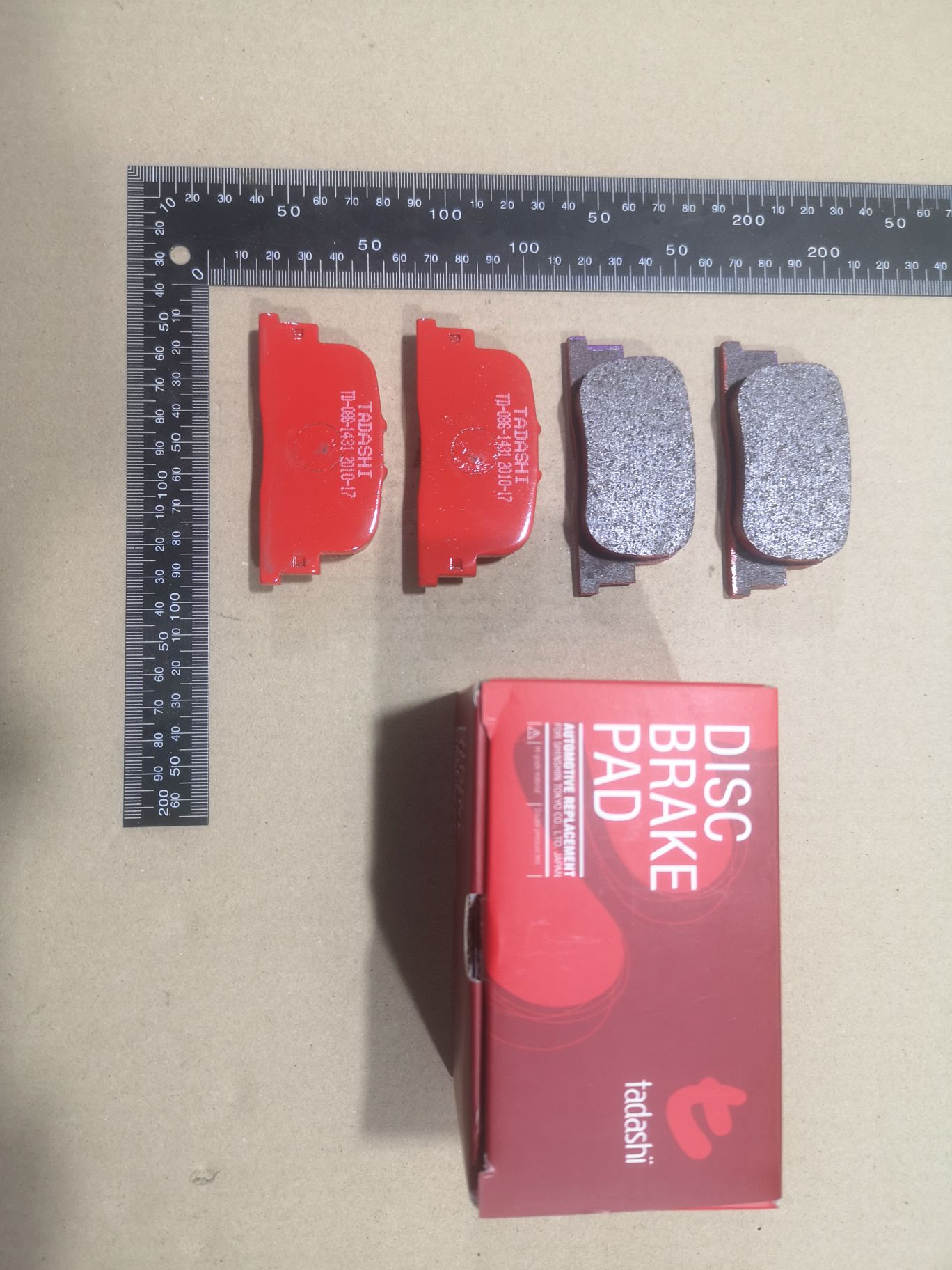 Тормозные колодки tds TD-086-1431, 0 986 424 730, 0 986 AB2 086, 0101MCV20R, 025 235 9215, 04466-32030, 04466-32040, 04466-47010, 0446606020, 0446632030, 0446632040, 0446647010, 0446653010, 04466YZZE3, 05P1112, 0801 00, 080100, 10 BPR 00118 000, 1051025, 10530, 1061001404, 10832302, 112512, 121063, 12207, 13046132782NSETMS, 1372, 1431D, 14500145, 1501224597, 1512254, 16 678 128 80, 179870, 17BP9168J, 181633, 181633396, 18500058128, 19374552, 1V0P2648Z, 1Y512648ZE, 2207520, 22119, 224597, 23592 00, 2359201, 2359204, 2359215004, 2359215004T4067, 2583501, 26328, 280100, 28012, 3010146, 321691EGT, 363702161385, 37330, 37330 OE, 402B0517, 446632030, 446632040, 446647010, 4863700610, 4863700619, 4UP03876, 50001686, 50001686 C, 5502224597, 5610505, 572559B, 572559J, 600000100350, 6013750, 6132789, 6261112, 7460, 7680, 7708D835, 80100, 8110 13077, 812 000BLSX, 812000BSX, 8227520, 872381, 8DB 355 024191, 8DB 355 027731, 8DB355010001, 986424730, A2N066, A604K, A604MXBP, AC1112C, AC872381D, ADB01172, ADB01172HD, ADT342121, AFP384, AKD0510, AKD1431, AKD1431W, AN-604K, AN604KE, AN604KX, AN606K, AS-T430, AS1456, AS604, AV1058, AV822, AW1810519, AY060-TY019, AY060TY019, BB0544, BB0584, BBP1878, BC1686, BD7517, BE209, BL1920A1, BP001740, BP011740, BP1139, BP1383, BP21431, BP3063, BP43444, BP9070, BPA080100, BPR014, BPR014N, BPT66, BRP1740, BS1865, C22022, C22022ABE, C22022AD, C22022JC, C22022PR, CBP01172, CD1517, CD2187, CD2187STD, CD2187TYPED, CF1431, CKT32, CLN1174, CMX835, D2187, D2187-02, D218701, D2187M, D2307M, D2333, D835, DB1434, DBP1686, DFP3278, DFP3339, DIS20841, DP1010100267, DP5166, E110361, E410361, E510361, EC2042, ELT835, FB210655, FD7101A, FDB1686, FO 909181, FP0835, G1238TR, G284, GBP080100, GDB3278, GDB7874, GK1046, GP02187, HP5091, HP8509NY, IB153062, J3612031, J3612032, JBP0047, JBPD2187MH, KBP9069, KD2721, KE0700178, KT0600205, LP1740, LVXL1658, MBP1383, MD2187S, MD273, MDB2084, MDB82084, MKD835, MN-357, MPT16, MS1431, MX835, NDP-307, NKT1140, NMN357, NP1035, P 83 063, P83063, P901300, PA1486, PAD1235, PBP1686, PF 4103, PF-1431, PF1371, PF1431, PKF018, PKFE18, PN1431, PRP1275, Q0930003, Q0930902, QF64500, RB1633, RN589, SA2042, SB35002, SBP1686, SKEPT16, SN672, SN908, SP 2042, SP 335, SP 335 PR, SS672S, ST0446632040, T0610315, T11438, T1308, T282436, T361A27, TABP2101, TCA1104, TD1431, TDB1238A, TG604, TG604C, TG688, TH307, TN589, V9118B028, VBS3278PS, WS340800 на Toyota Vista AZV50 Фото 1