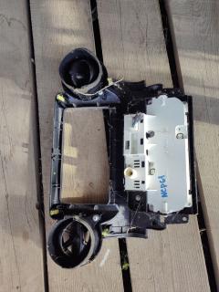 Блок управления климатконтроля на Toyota Ist NCP61 1NZ-FE Фото 4
