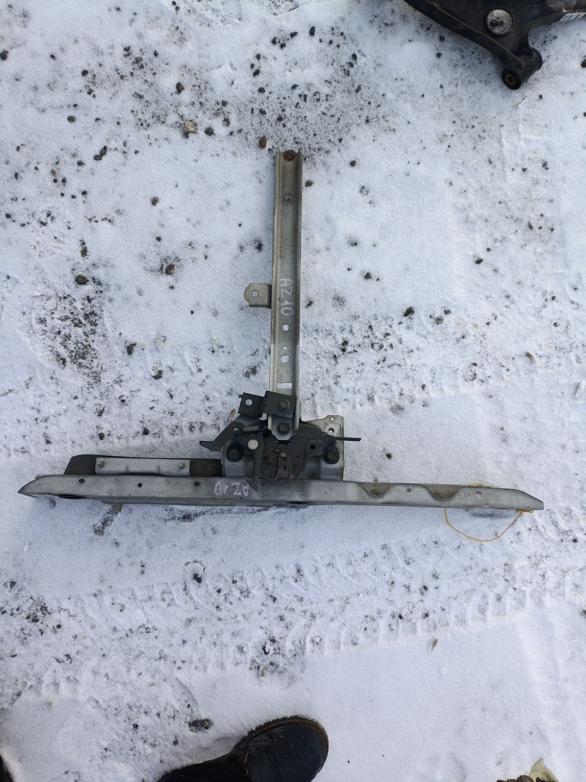 Планка телевизора на Nissan Cube AZ10 CGA3DE Фото 6