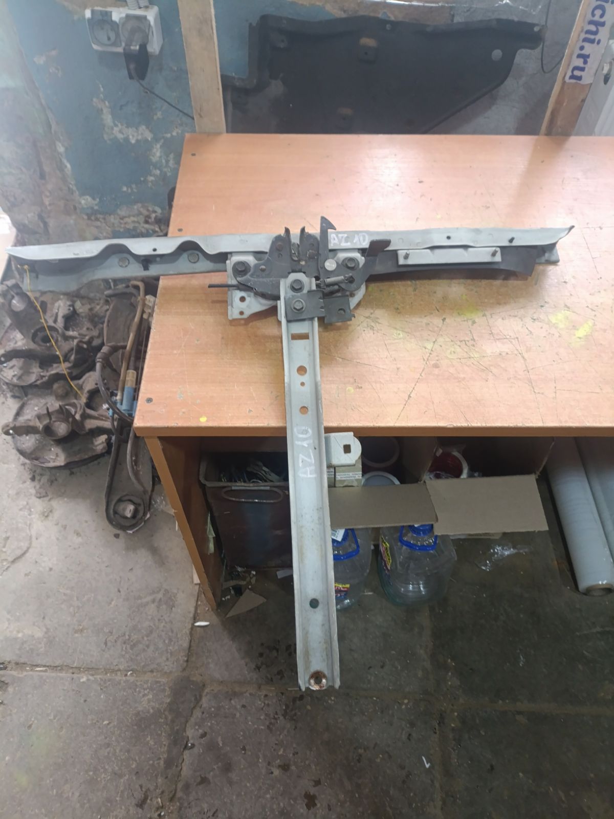 Планка телевизора на Nissan Cube AZ10 CGA3DE Фото 9