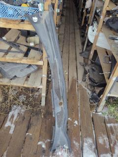 Решетка под лобовое стекло 55781-22230 на Toyota Mark Ii GX100 Фото 3