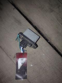 Регулятор скорости мотора отопителя 87138-52010 на Toyota Vitz NCP10 2NZ-FE Фото 4