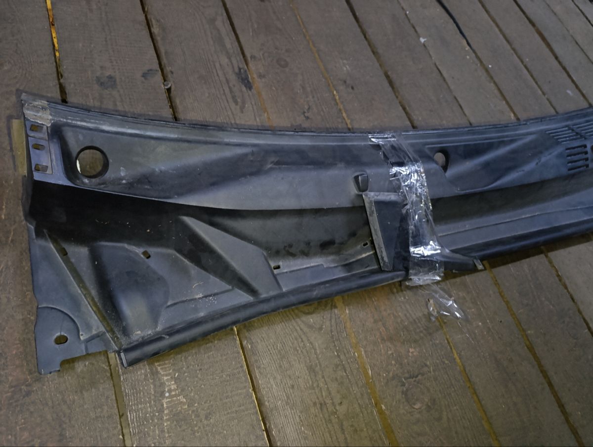 Решетка под лобовое стекло на Toyota Probox NCP160 Фото 5