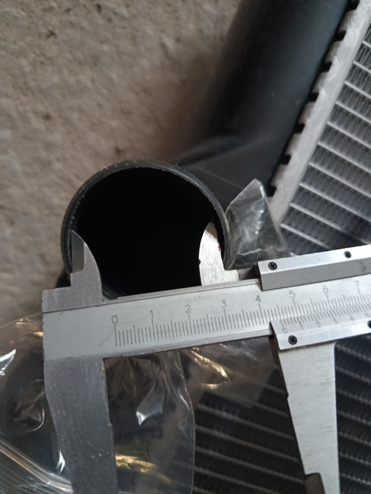 Радиатор ДВС TADASHI TD-036-7282, 105600, 3132-1002, 52006479, 52030191, 52030191AC, 56024, CU1553, WG1722984 на Dodge Ram 5.9 Фото 4