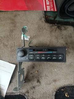 Блок управления климатконтроля 275006N000 на Nissan Bluebird Sylphy FG10 QG15DE Фото 8