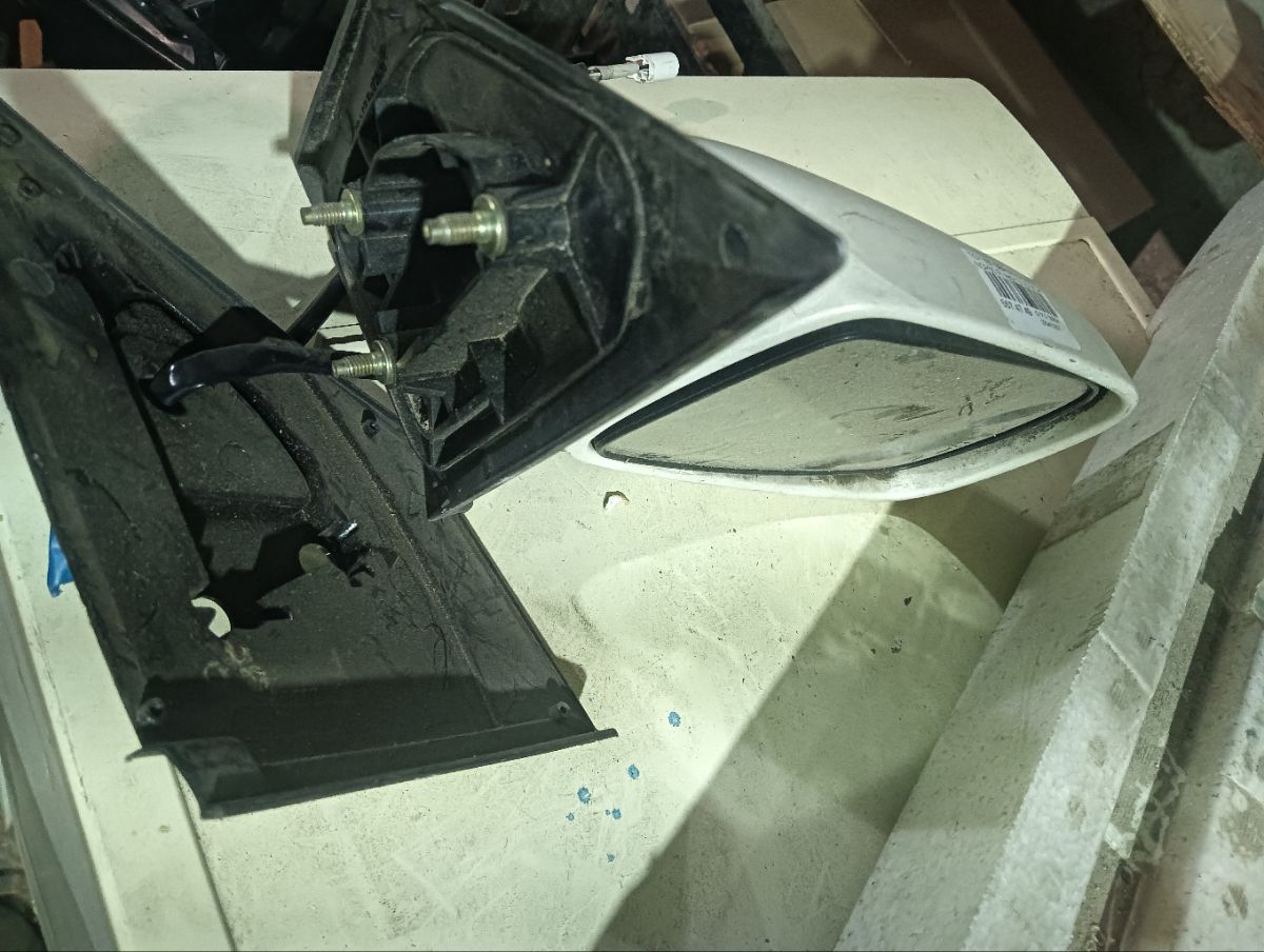 Зеркало двери боковой на Toyota Ist NCP65 Фото 8