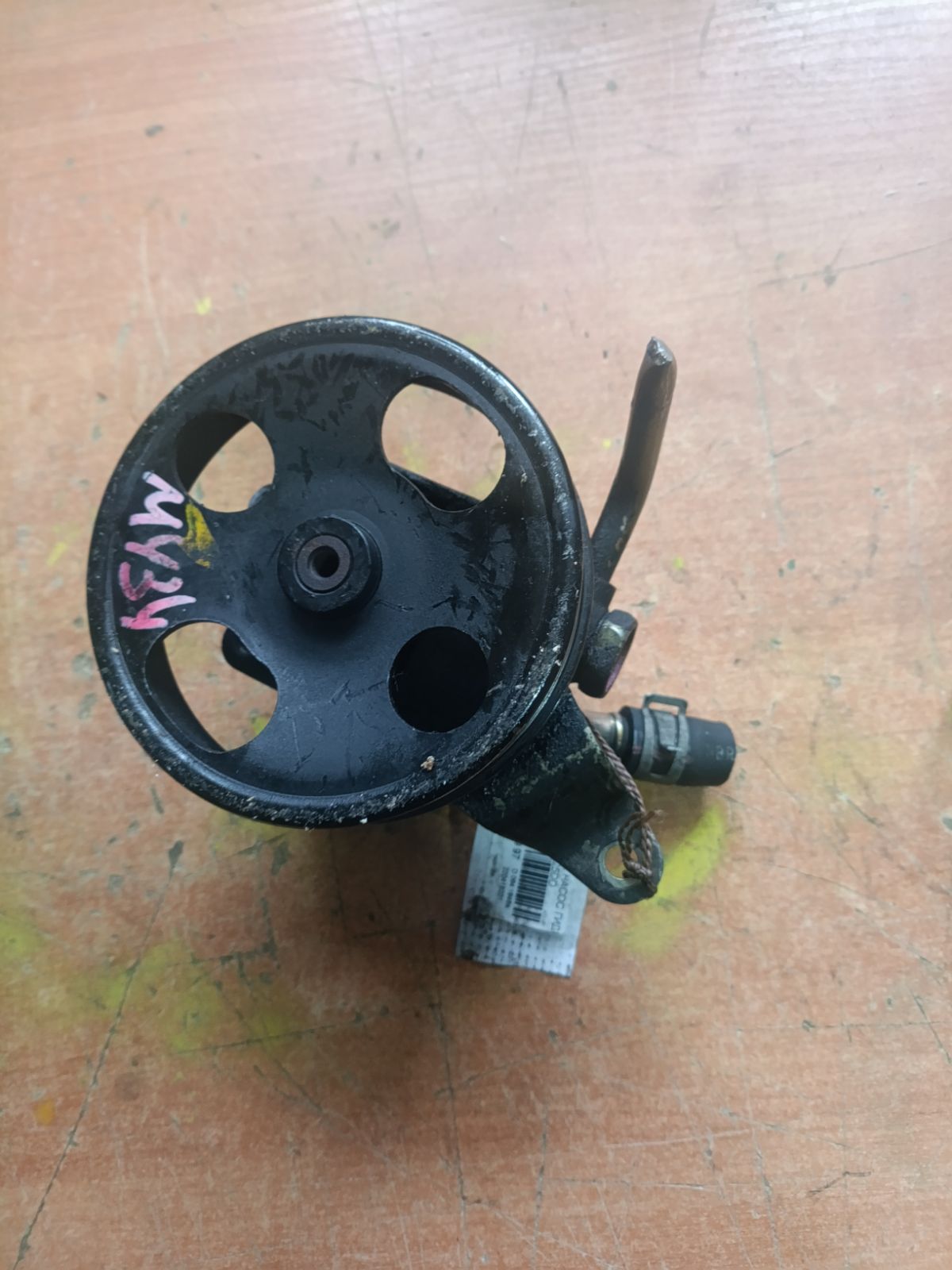 Насос гидроусилителя на Nissan Cedric MY34 VQ25DD Фото 12