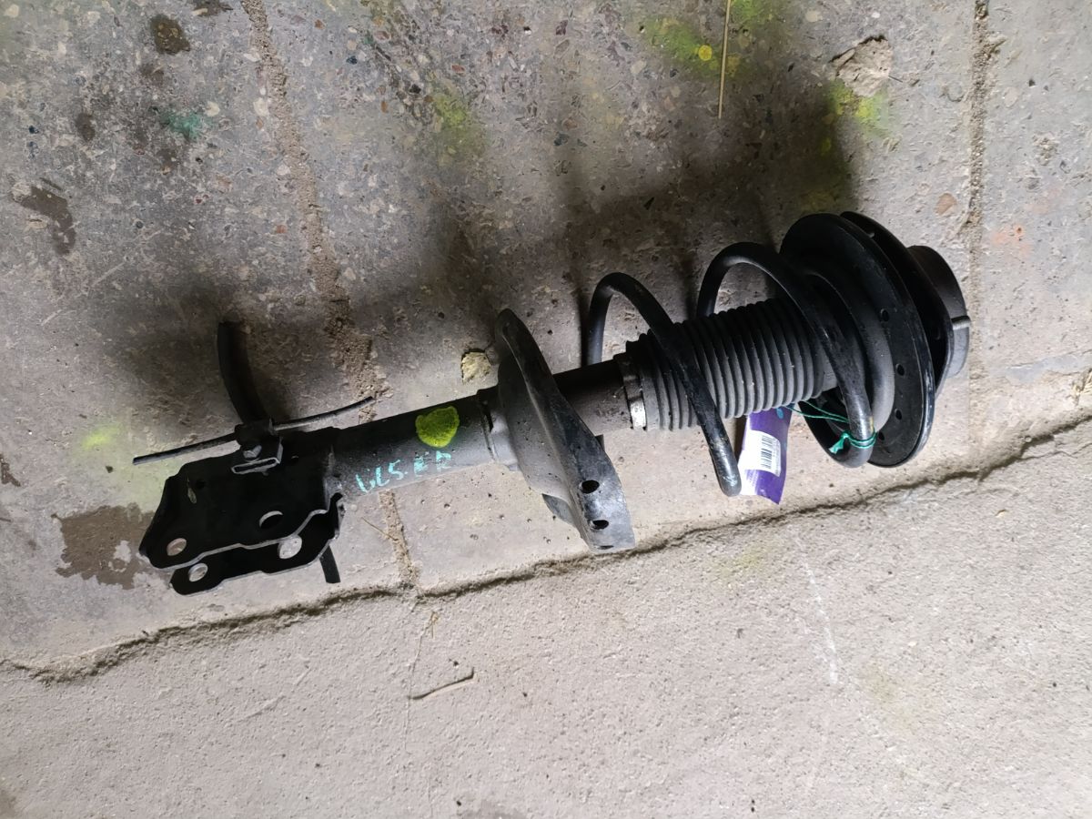Стойка амортизатора на Subaru Legacy BL5 EJ20 Фото 5
