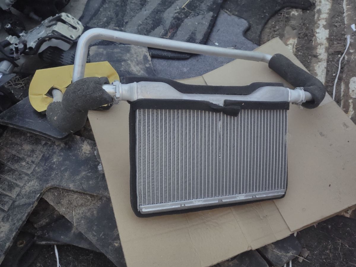 Радиатор печки 64119163330 на Bmw 7-Series F02-KC81 N63B44A Фото 5