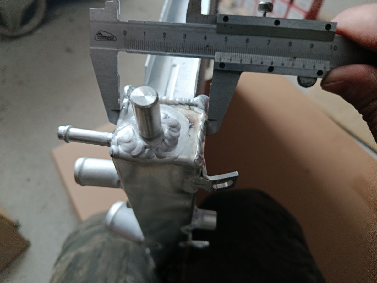 Радиатор ДВС TADASHI TD-036-8026, 10-26962-SX, 15932852, 15932855, 25789912, 25957496, 319093J, 319094J, 319205T, 606152, AT13055, CU13108, TD-036-13055-26, TD-036-7021 на Cadillac Cts LF1 Фото 11