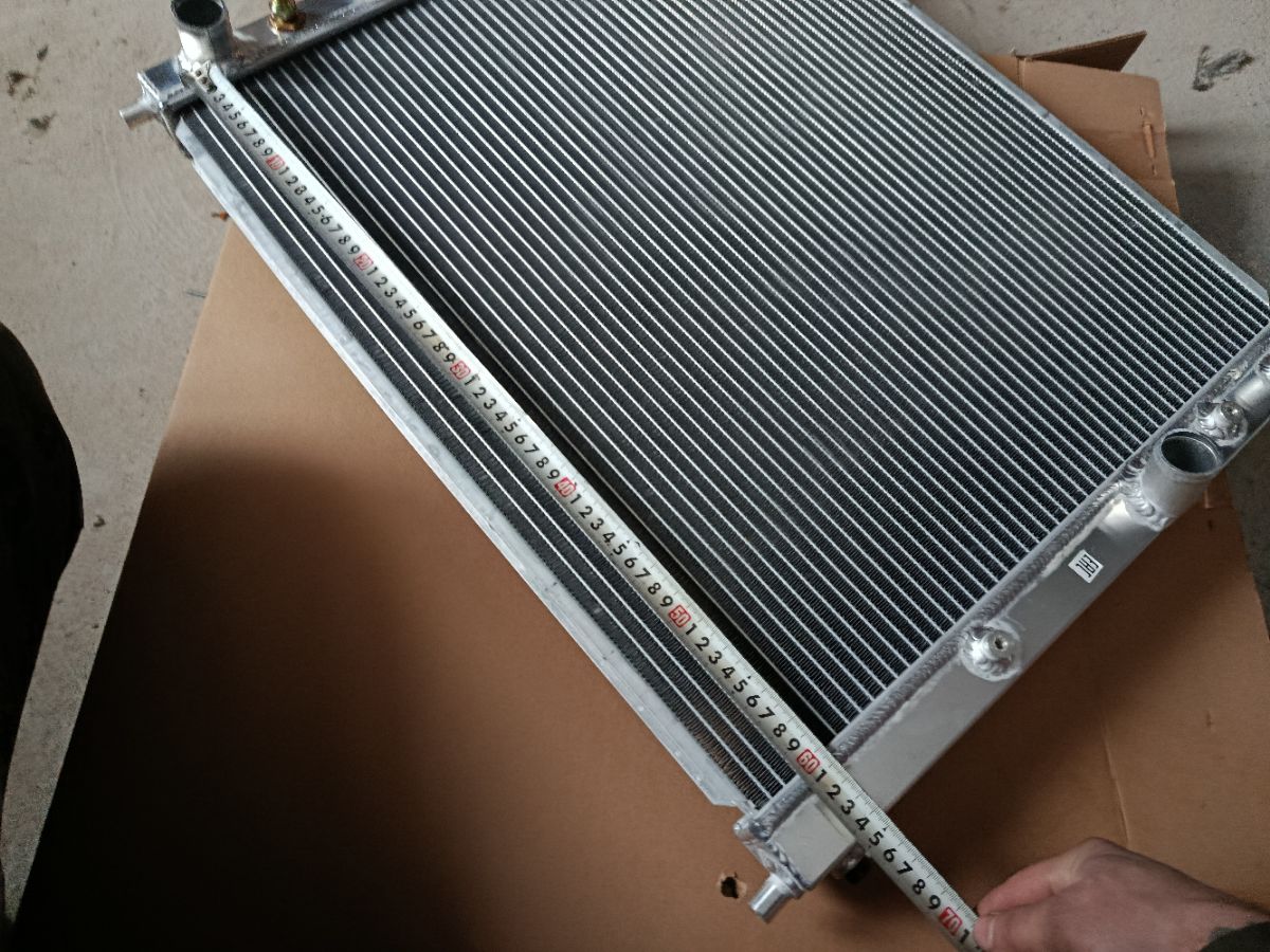 Радиатор ДВС TADASHI TD-036-8026, 10-26962-SX, 15932852, 15932855, 25789912, 25957496, 319093J, 319094J, 319205T, 606152, AT13055, CU13108, TD-036-13055-26, TD-036-7021 на Cadillac Cts LF1 Фото 14