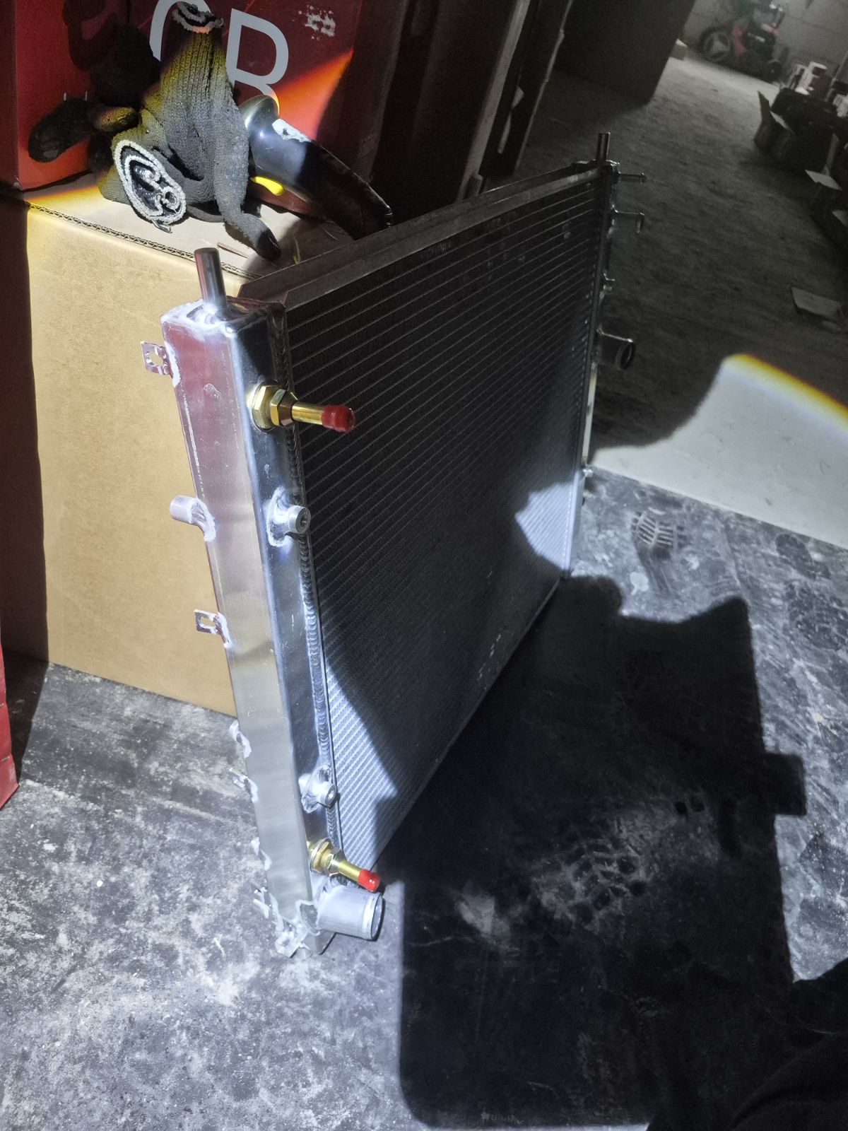 Радиатор ДВС TADASHI TD-036-8026, 10-26962-SX, 15932852, 15932855, 25789912, 25957496, 319093J, 319094J, 319205T, 606152, AT13055, CU13108, TD-036-13055-26, TD-036-7021 на Cadillac Cts LF1 Фото 5