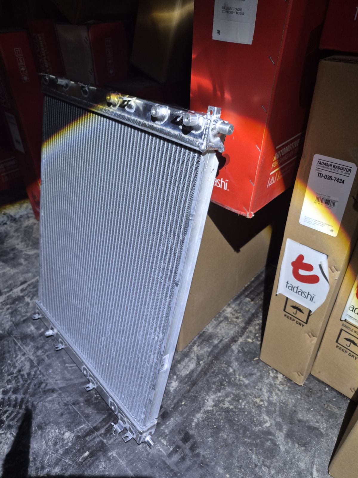 Радиатор ДВС TADASHI TD-036-8026, 10-26962-SX, 15932852, 15932855, 25789912, 25957496, 319093J, 319094J, 319205T, 606152, AT13055, CU13108, TD-036-13055-26, TD-036-7021 на Cadillac Cts LF1 Фото 8