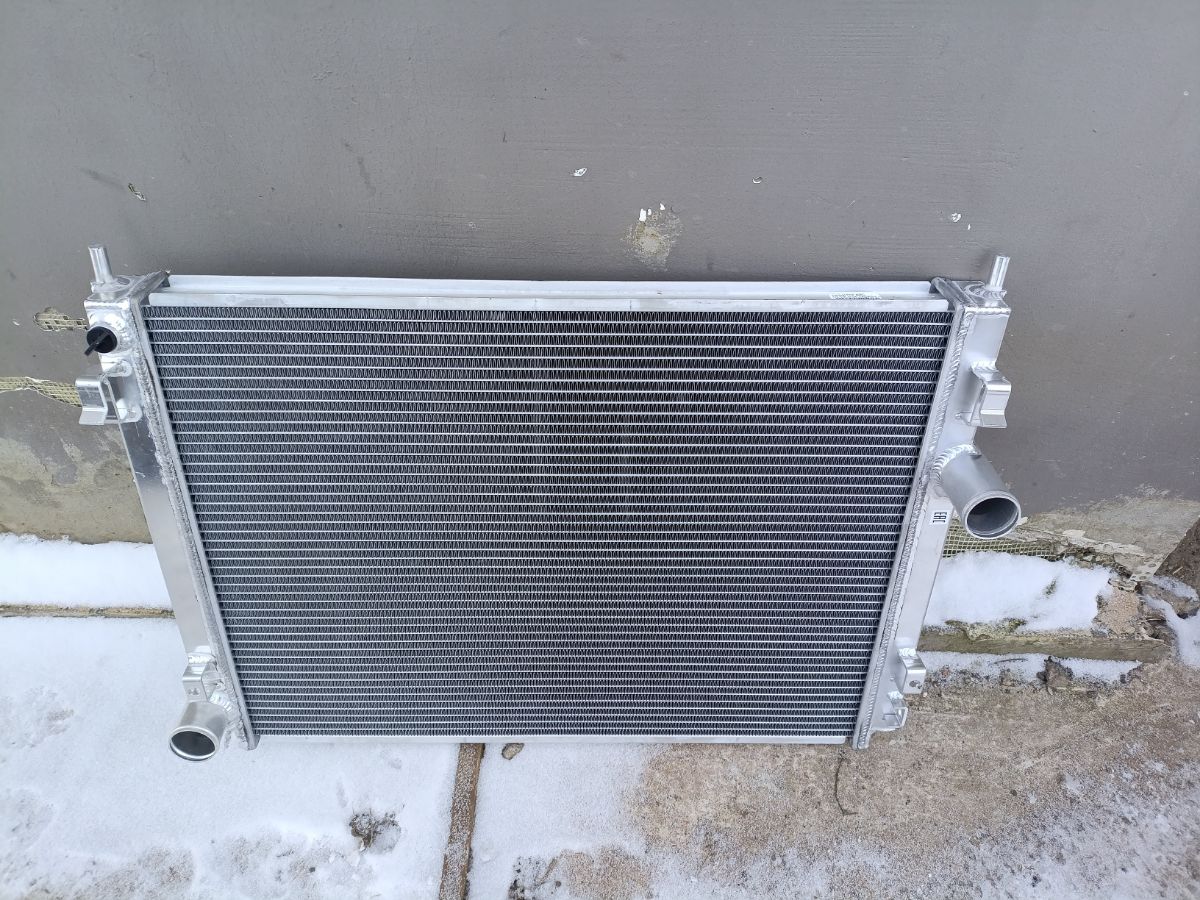 Радиатор ДВС TADASHI TD-036-8025, 07002138, 1025627SX, 2431083, 2766, 2767, 310014R, 312138R, 31328501, 470R0576, 470R0998, 520141N, 53042, 61014A, 68050127AA, 68050131AA, 68050291AA, CL10027, CR0003, CR2138, CU13158, PL332492, TD-036-13158-40, VCS0014, WG1721985 на Chrysler 300 LC Фото 9