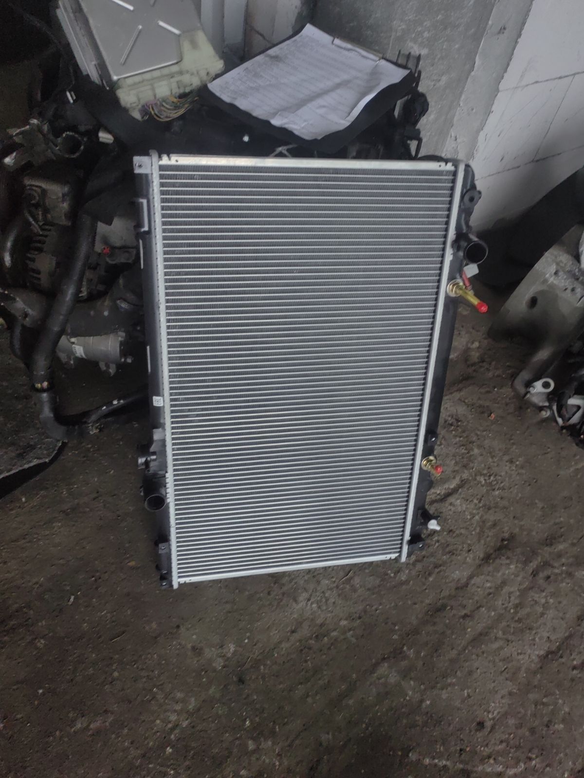 Радиатор ДВС TADASHI TD-036-6863, 10-26955-SX, 16400-46360, 16400-46361, 16400-46401, 16400-46530, 16400-46530-N1, 16400-46530-R1, 16400-46540, 16400-46550, 16400-46640, 284602J, DA17545, DAP175045, FX-036-6863, FX-036-6863A, PA010483, PL010483, PL010693, PL010891, TD-036-6863A, TO-0109-16, TOY06-150, TY0006-150, TY0006-150-2R на Toyota Crown GS171 1G-FE Фото 6