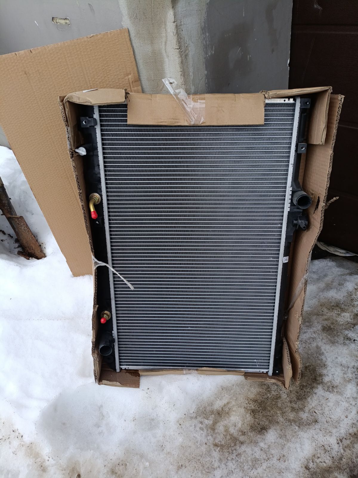 Радиатор ДВС TADASHI TD-036-6863, 10-26955-SX, 16400-46360, 16400-46361, 16400-46401, 16400-46530, 16400-46530-N1, 16400-46530-R1, 16400-46540, 16400-46550, 16400-46640, 284602J, DA17545, DAP175045, FX-036-6863, FX-036-6863A, PA010483, PL010483, PL010693, PL010891, TD-036-6863A, TO-0109-16, TOY06-150, TY0006-150, TY0006-150-2R на Toyota Crown GS171 1G-FE Фото 7