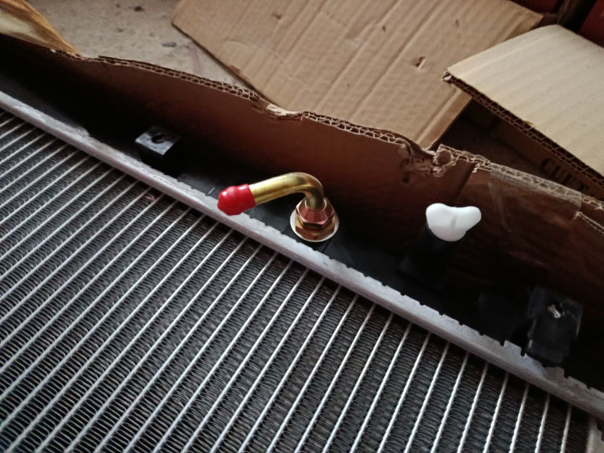 Радиатор ДВС TADASHI TD-036-9291, 10-26955-SX, 16400-46650, 16400-46650-N1, 16400-46650-R1, DA17542, DAP175042, FX-036-9291, FX-036-9291A, PL010892, TD-036-9291A, TO-0105-26 на Toyota Crown JZS171 1JZ-GTE Фото 5