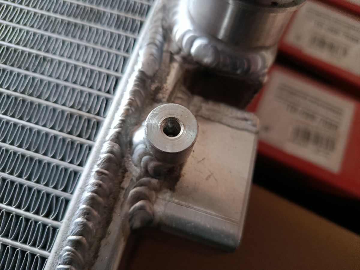 Радиатор ДВС TADASHI TD-036-8009, 0740087, 107497, 470R0986, 543358J, 58F108-1, 59172, 63779, 95810621210, 97010613102, 97010613103, CR 1163 000P, DCM3853, RA63779Q, WG1725597 на Porsche Panamera 970 M46.20 Фото 5