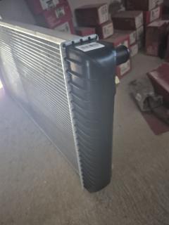 Радиатор ДВС TADASHI TD-036-7144, 20734, 20744, 20753, 20759, 21377, 42465841, 52458208, 52465838, 52465839, 52465840, 52465841, 52467218, 52467219, 52467234, 52467235, 52467236, 52469070, 52469433, 52469467, 52469470, 52469673, 52470420, 52470421, 52470422, 52477782, 52481440, 52481442, 52491626, 89019179, 89019344, 9548, CU1693, FM9494, H79494, JP9494, JR9494, PN9494, R89494, R99494 на Cadillac Escalade 5.7 Фото 3