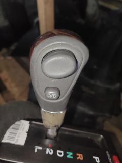 Ручка КПП на Toyota Crown JZS171 Фото 19