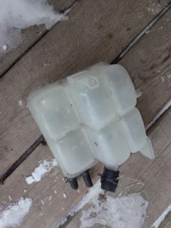 Бачок расширительный на Mazda Axela BK5P ZY Фото 5