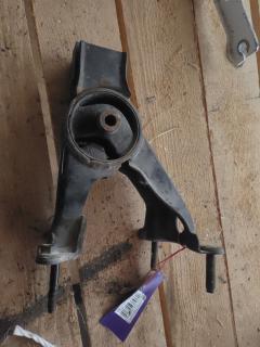 Подушка двигателя на Toyota Noah ZRR70G 3ZR-FE Фото 3