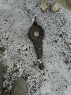 Рычаг 1064128, 1150353, 30666105, 31277584, 98AG-5K652-AK, BBP3-28-300A, BBP3-28-300B, BBP3-28-300C, BP4K-28-300C, BP4K-28-300D, BP4K-28-300E, UQ-075-7025 на Mazda Axela BK5P ZY Фото 3