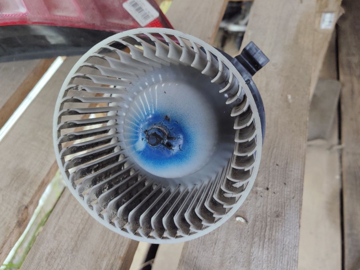 Мотор печки 27226-AX000 на Nissan March AK12 Фото 7