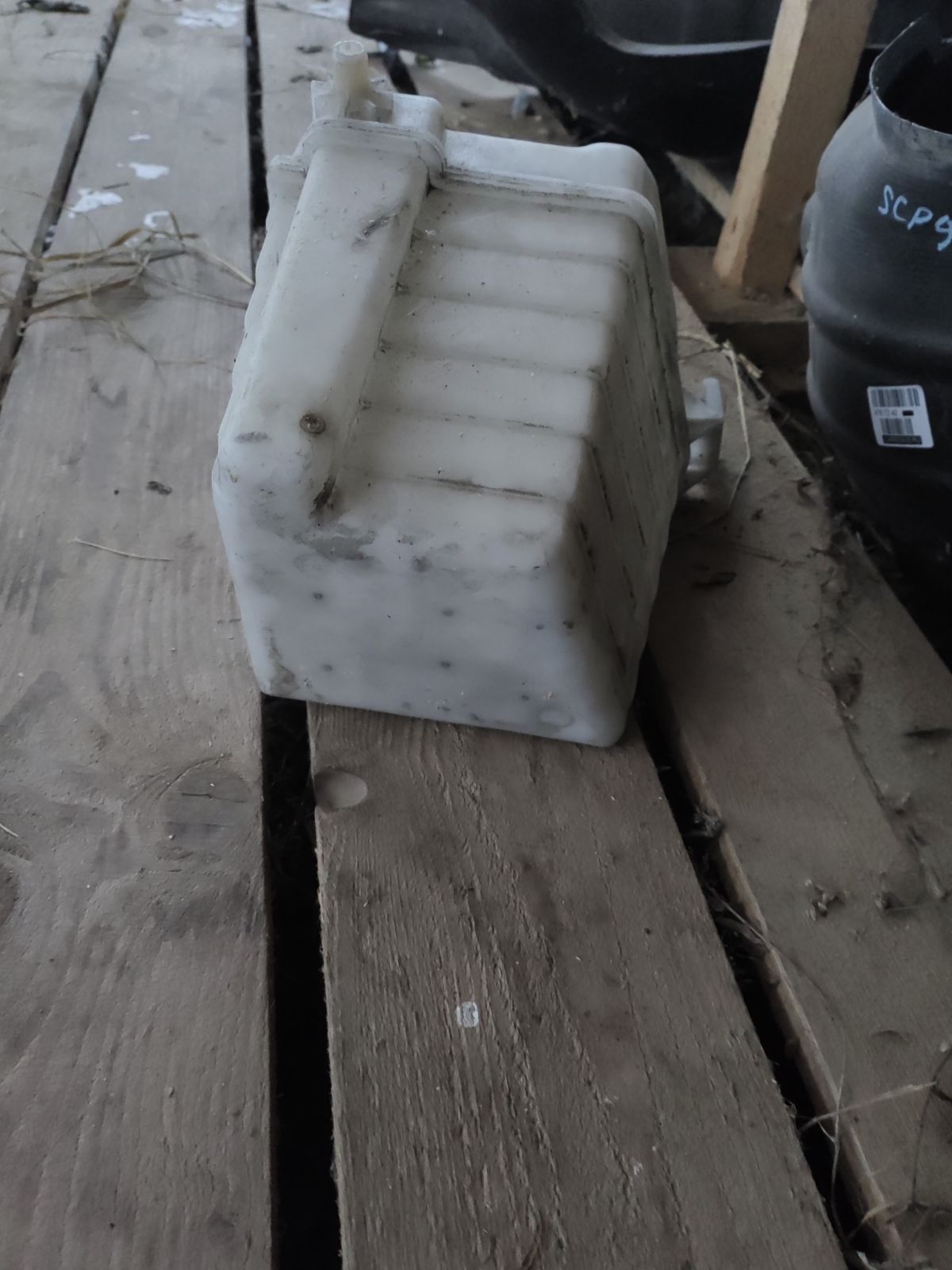 Влагоотделитель 17893-16130 на Toyota Carina AT211 7A-FE Фото 4