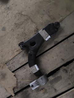 Рычаг 1207447, 1212807, 2N11-3042-AE, 2S61-3042-AH, D35034300C, D35034300D, DD32-34-300, DD32-34-300A, UQ-075-5137 на Mazda Demio DY3W ZJ-VE Фото 7