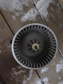 Мотор печки 72223AG000 на Subaru Legacy Wagon BP5 Фото 4