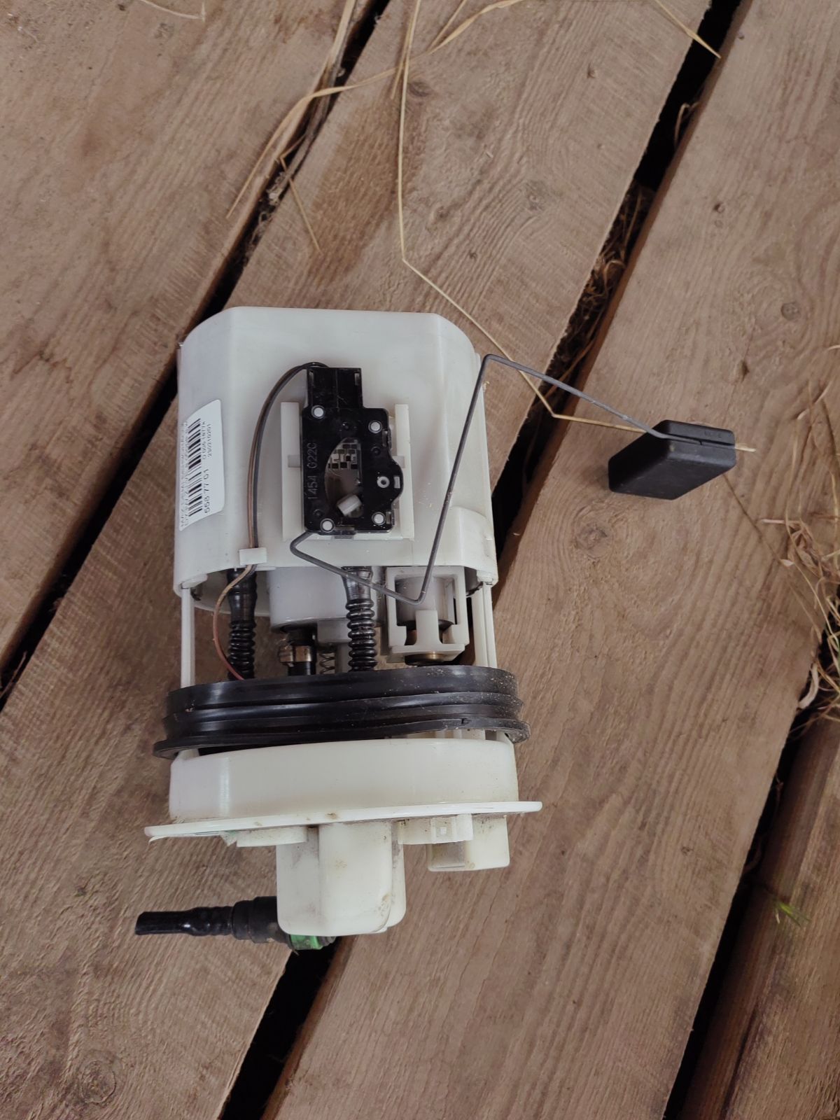 Бензонасос 2S6U9350A1A, ZJ201335XA на Mazda Demio DY3W ZJ-VE Фото 7