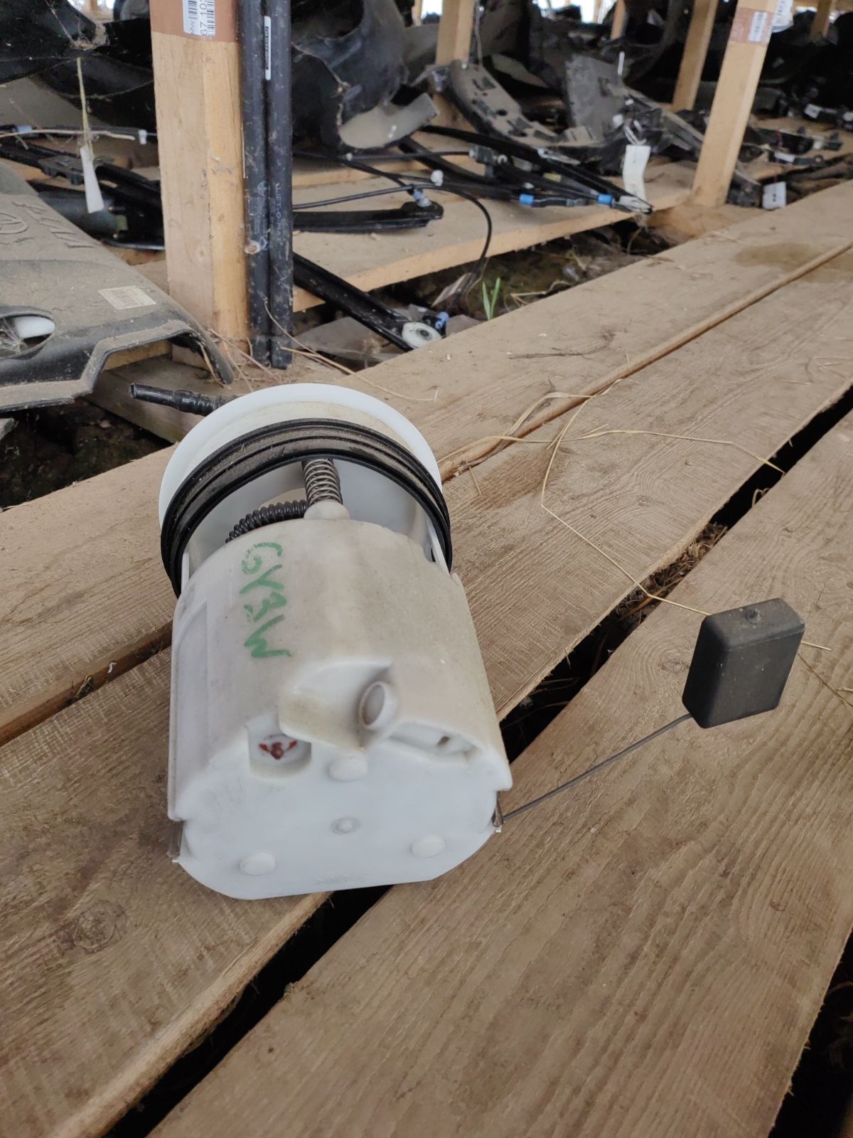 Бензонасос 2S6U9350A1A, ZJ201335XA на Mazda Demio DY3W ZJ-VE Фото 8