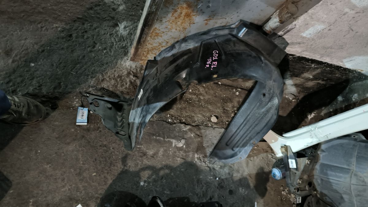 Подкрылок 74151-SAA-900, 3835FL-1, 3850FL1T, 74151-SAA-901, 74151-SAA-G00, 74151-SEL-T00, 74151SAA506, 915.HD11133L, GD8697AL, HD11071AL, NEG2019111, PHD11071AL, ST-HD15-016L-2 на Honda Fit GD1 L13A Фото 7