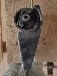 Подушка двигателя на Mazda Demio DW5W B5 Фото 6