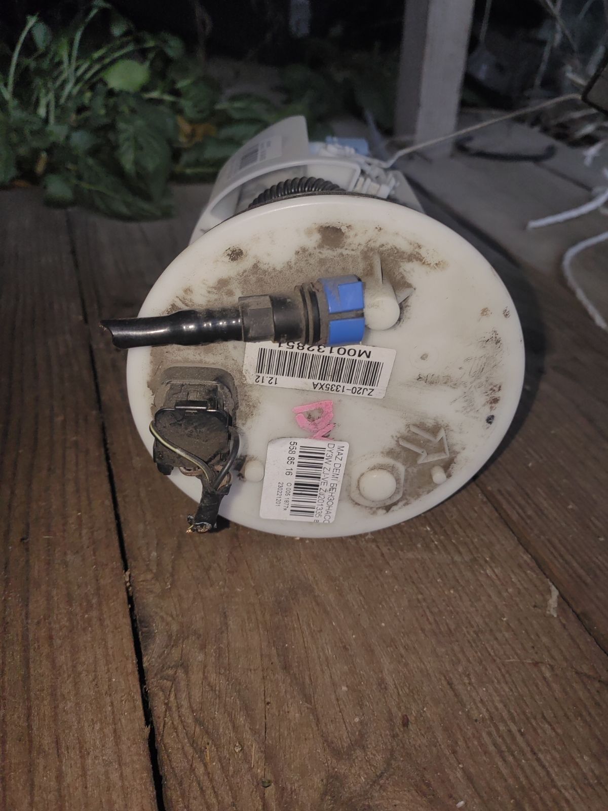 Бензонасос ZJ201335, 2S6U9350A1A, ZJ201335XA на Mazda Demio DY3W ZJ-VE Фото 5