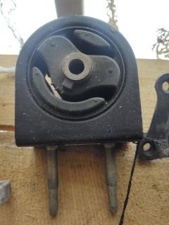 Подушка двигателя на Suzuki Swift ZC71S K12B Фото 5