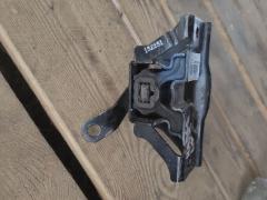 Подушка двигателя на Suzuki Alto HA36S R06A Фото 6