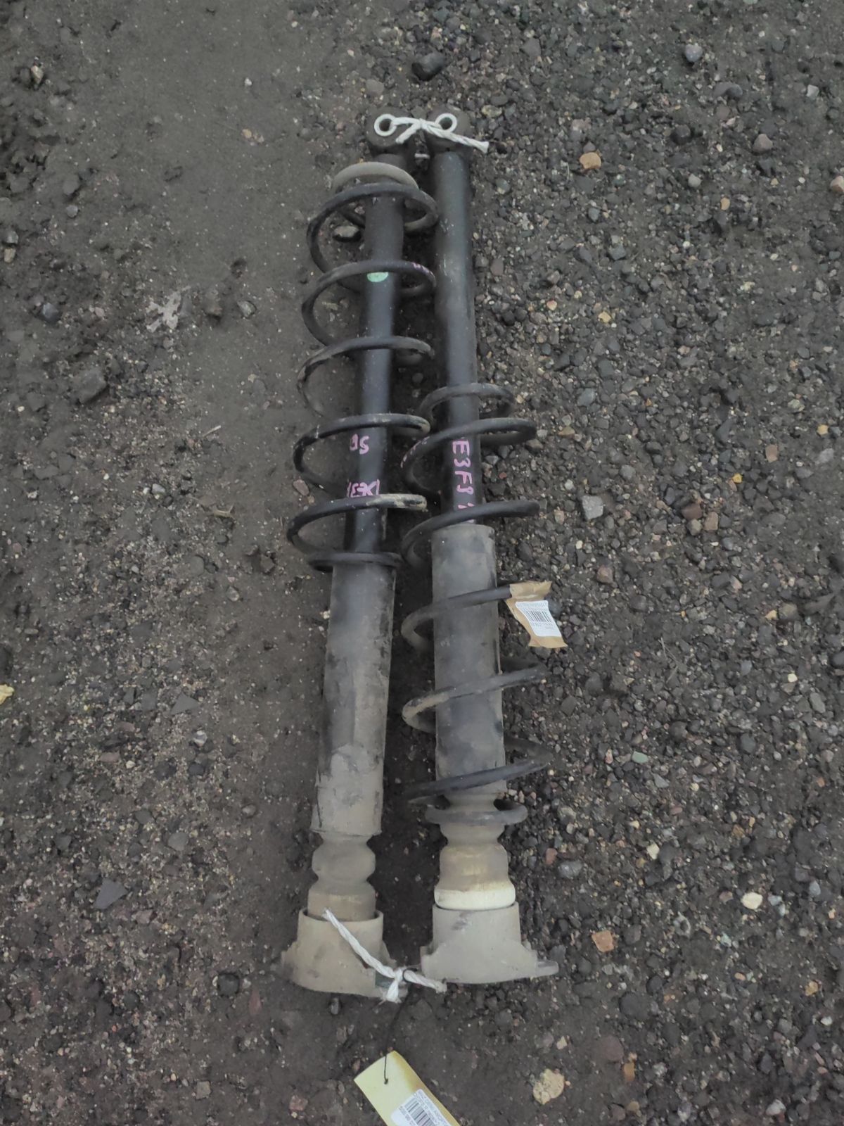 Амортизатор на Mazda Demio DE3FS Фото 4