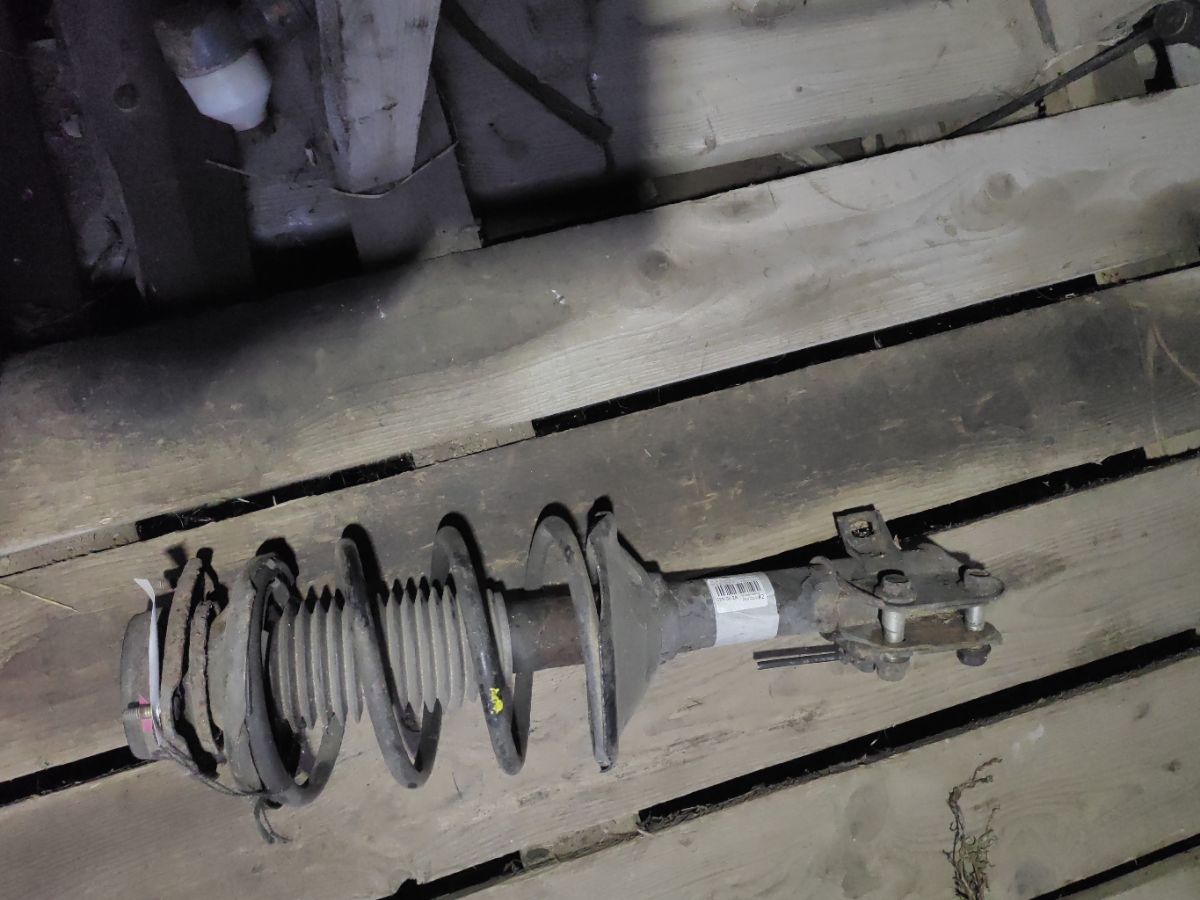 Стойка амортизатора 20310FC010, 20310FC030, 20310FC050, 22-048080, 230 487, 27-D23-A, 317 164, 324053, 334190, CR-049-5550, CR-049FL-SF5, SJ-049-5550, SJ-049FL-SF5, ST-049-5550, ST-049FL-SF5 на Subaru Forester SF5 EJ205 Фото 5