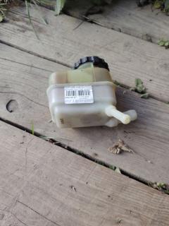 Бачок гидроусилителя 44360-20150, 44360-20190 на Toyota Avensis AZT255 1AZ-FSE Фото 5