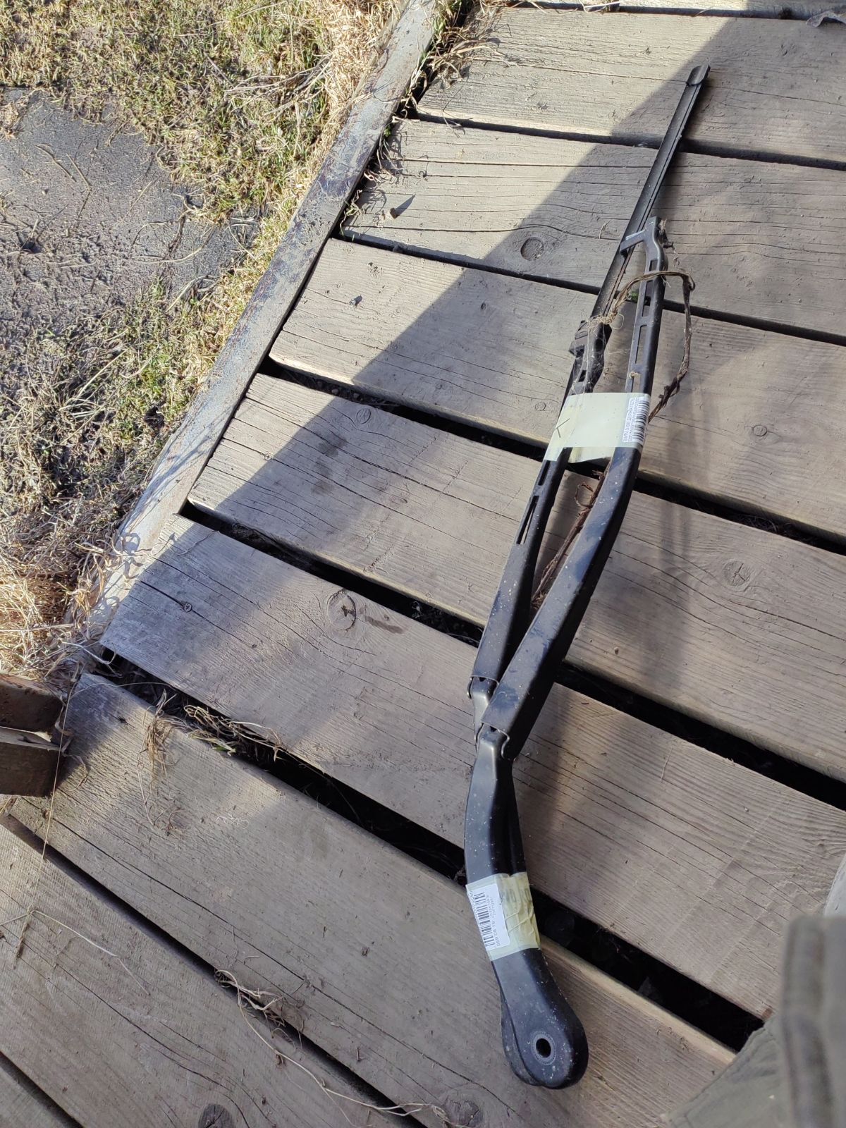 Держатель дворника на Bmw 3-Series E90 Фото 3