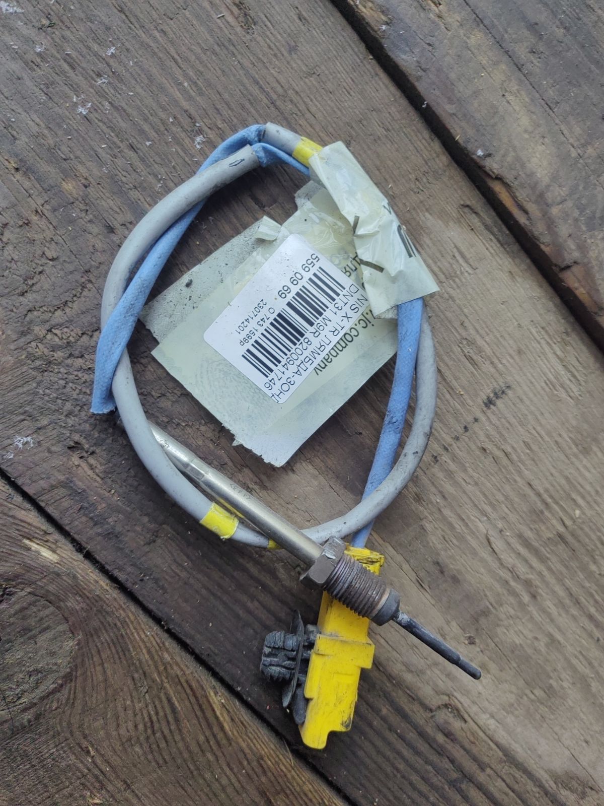 Лямбда-зонд 8200941746 на Nissan X-Trail DNT31 M9R Фото 3