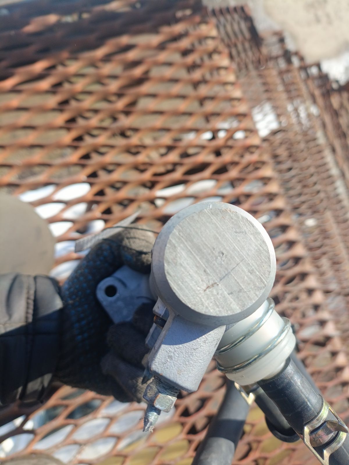 Главный тормозной цилиндр на Isuzu Elf NKR55 4JB1 Фото 12