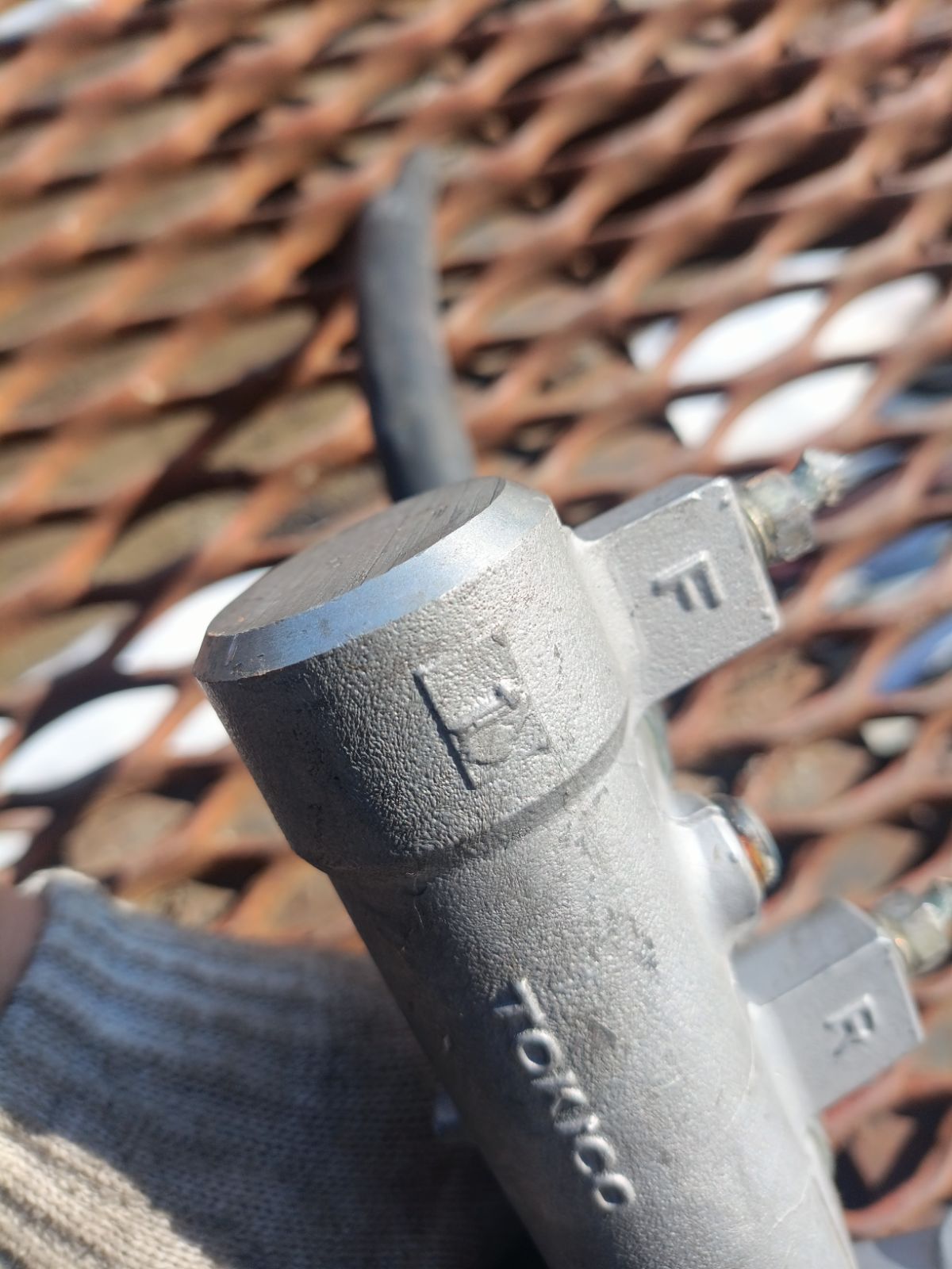 Главный тормозной цилиндр на Isuzu Elf NKR55 4JB1 Фото 15