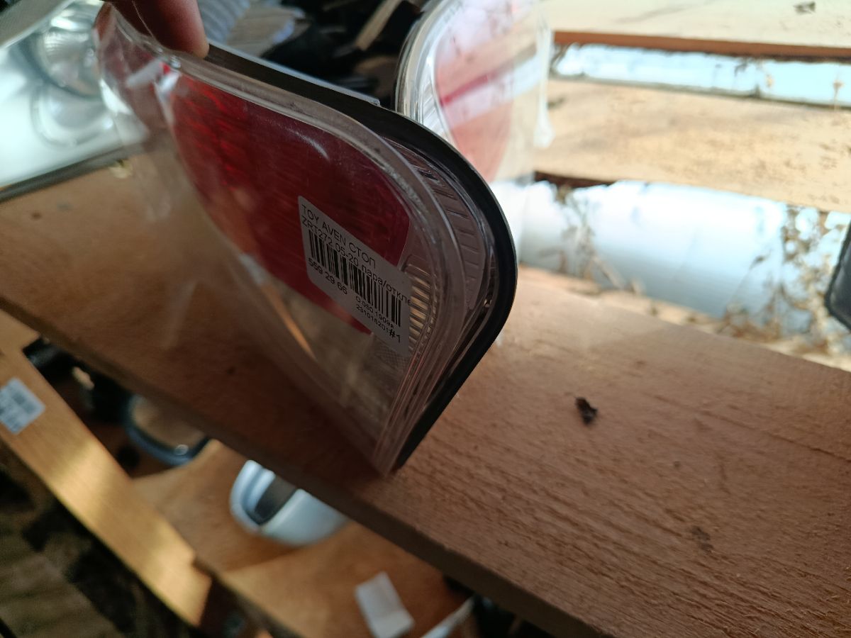 Стоп 05-20 05-20 на Toyota Avensis ZRT272W Фото 15